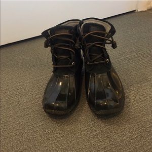 Black and Navy Sperry Duck Boots